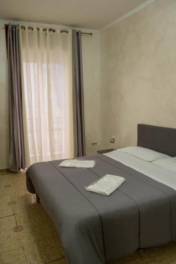 Casa Vacanza Russo Enzo 那不勒斯 外观 照片