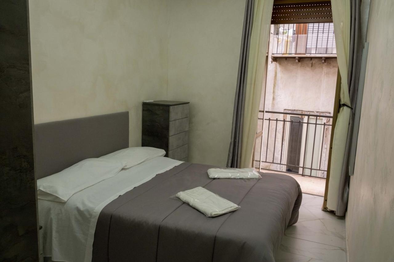 Casa Vacanza Russo Enzo 那不勒斯 外观 照片