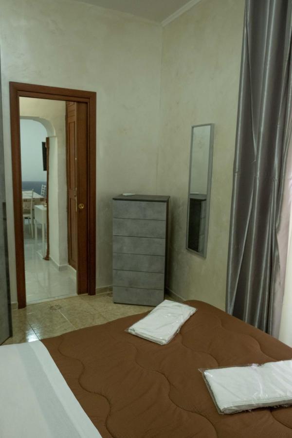 Casa Vacanza Russo Enzo 那不勒斯 外观 照片