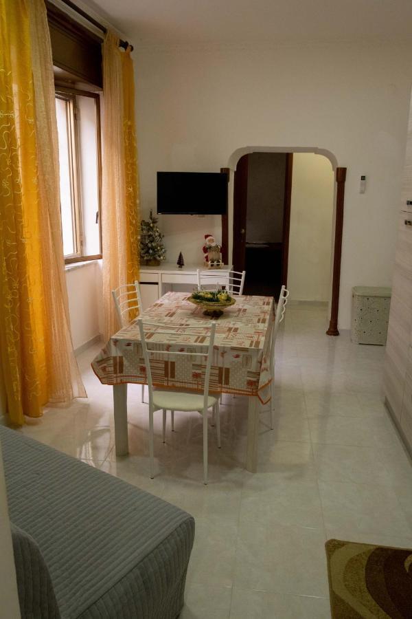 Casa Vacanza Russo Enzo 那不勒斯 外观 照片