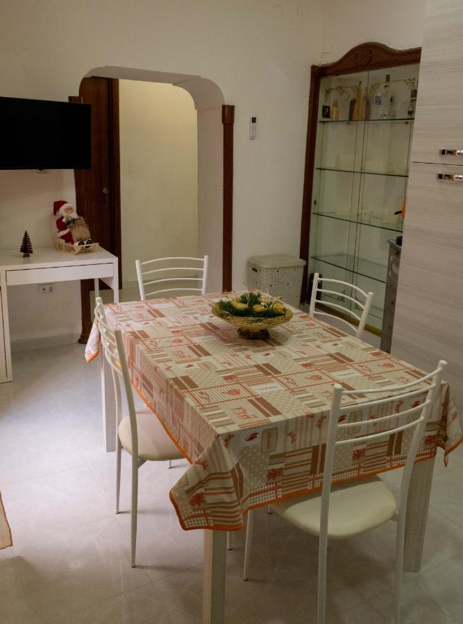 Casa Vacanza Russo Enzo 那不勒斯 外观 照片