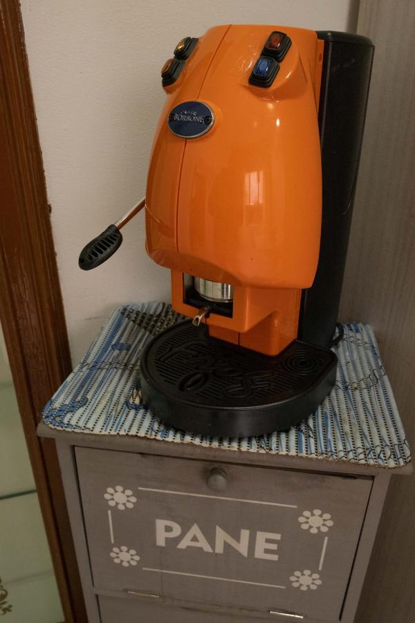 Casa Vacanza Russo Enzo 那不勒斯 外观 照片